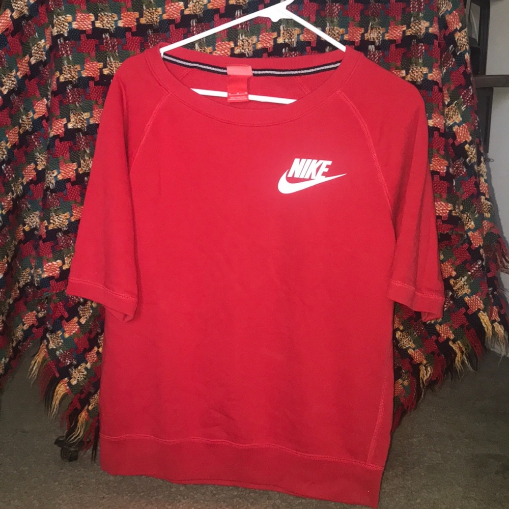 NIKE short sleeve sweatshirt 